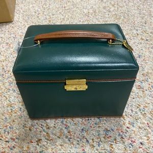 NWT Wolf Design Leather Large Jewelry Box